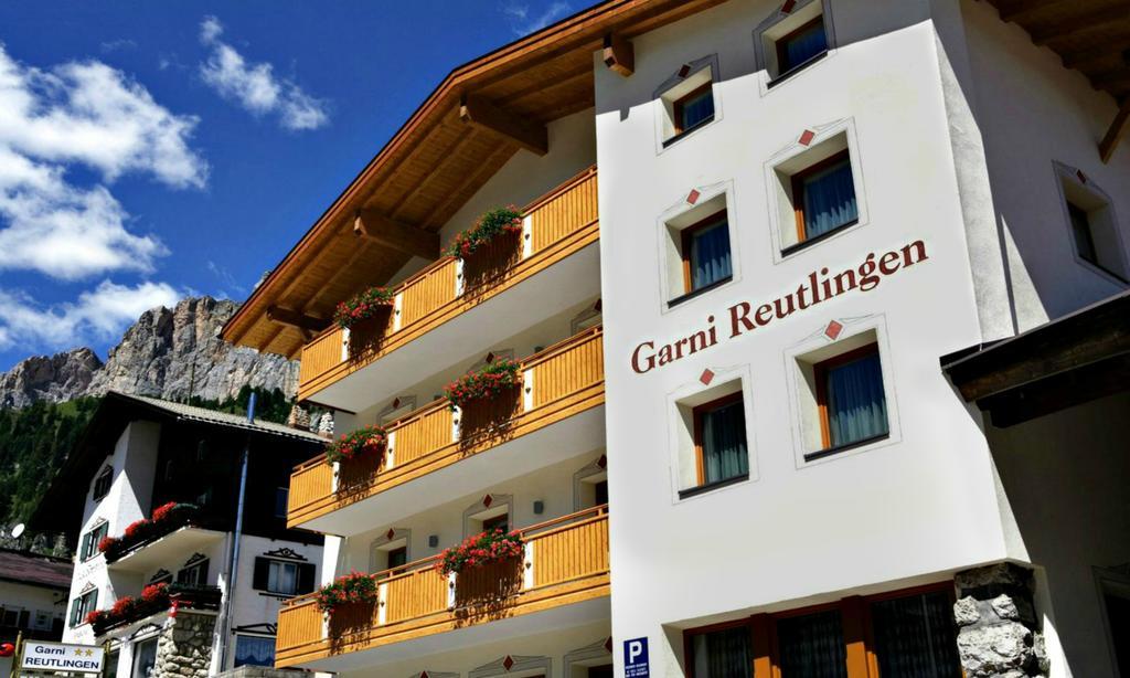Garni Reutlingen Hotel โคลฟอสโก ภายนอก รูปภาพ
